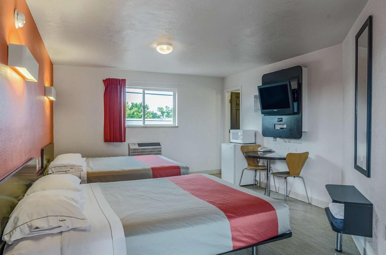 Motel 6 Riverton Wy Exterior foto